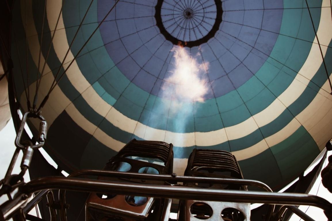 От газовой горелки в течение полета будет жарко