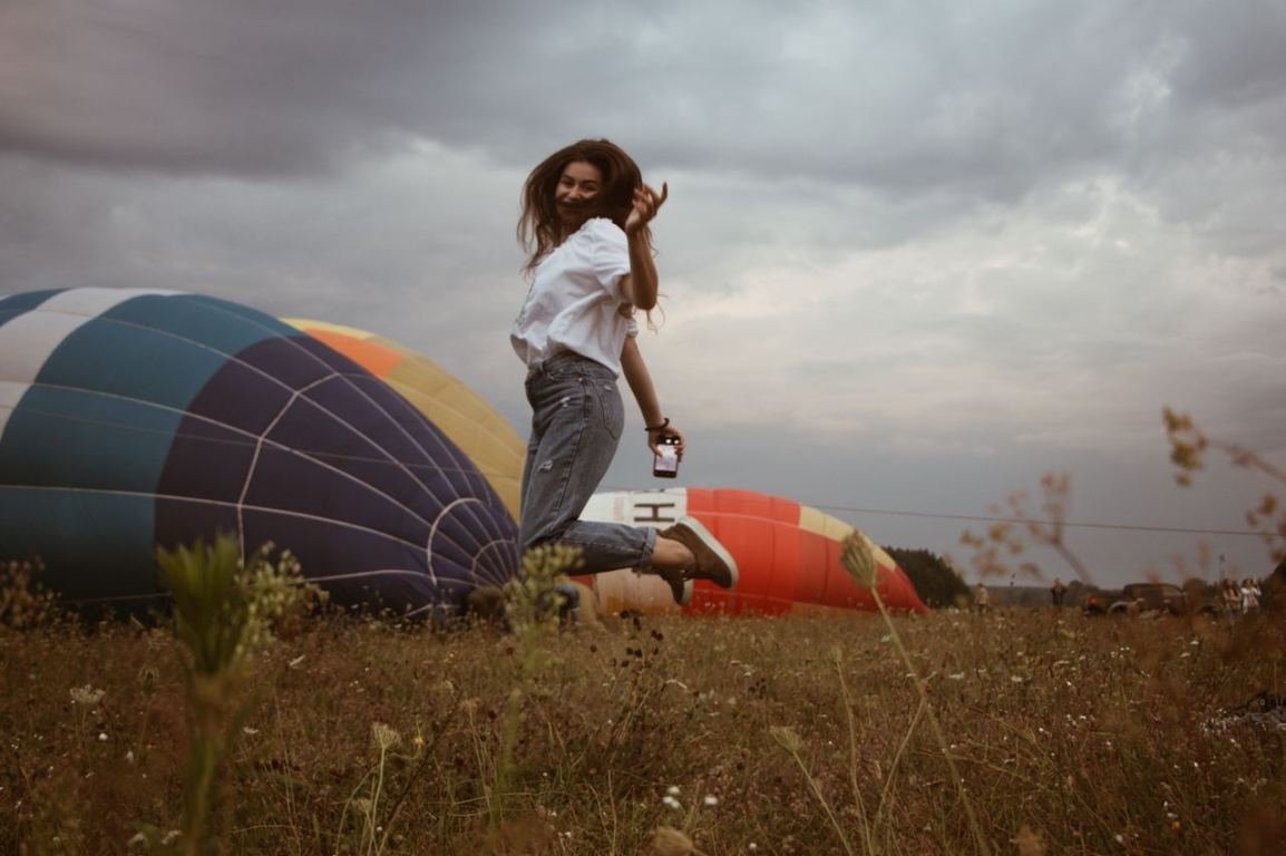 Но можно начинать делать фото сразу, как только шары начнут наполнять горячим воздухом