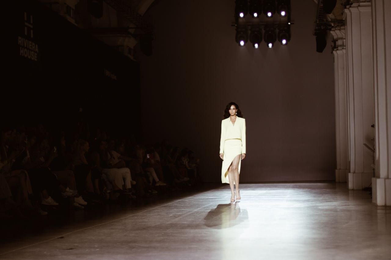 Ukrainian Fashion Week NO SEASON Season: бренд ARUTIUNOVA показал испанскую страсть 3