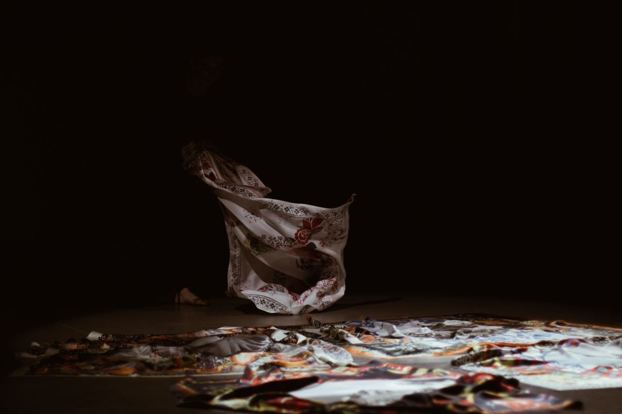 В Киеве на Ukrainian Fashion Week Родина-Мать показала "Fuck You" 3