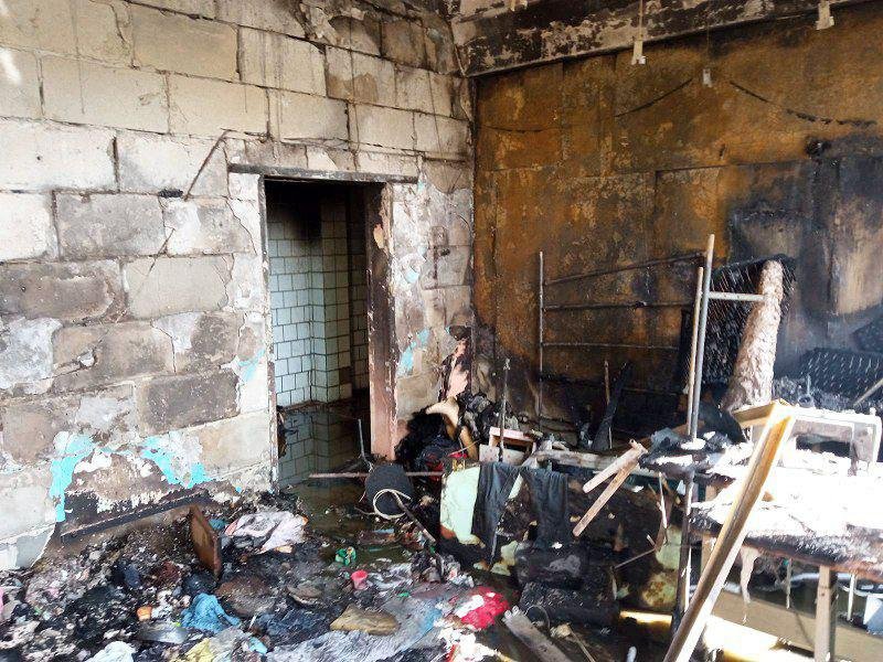 В Киеве сгорел швейный цех 2