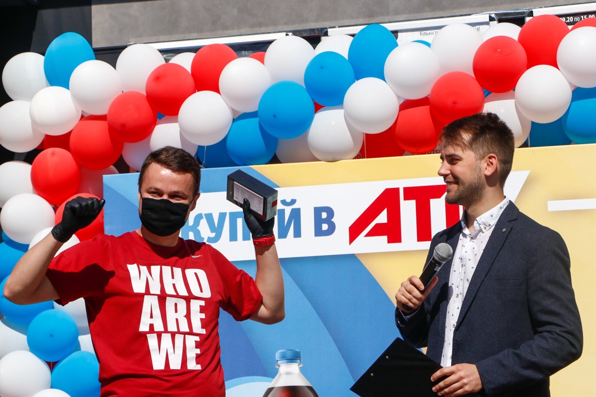 Никто не сдерживал свои эмоции