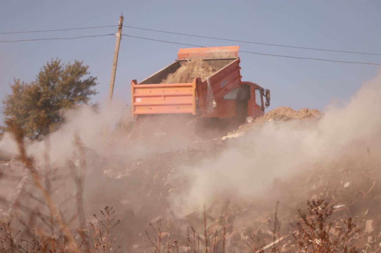 В Киеве в Дарницком районе масштабный пожар: горит 2000 квадратов 6