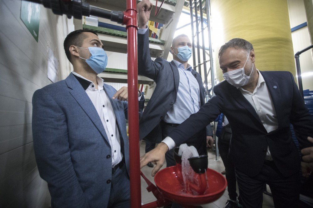 В Киеве отказываются от обеззараживания воды хлором: чем заменят 1