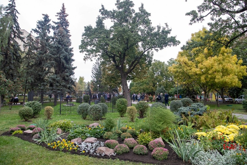 В Киеве открыли новый сквер в честь Мюнхена: где он находится и чем особенный 8