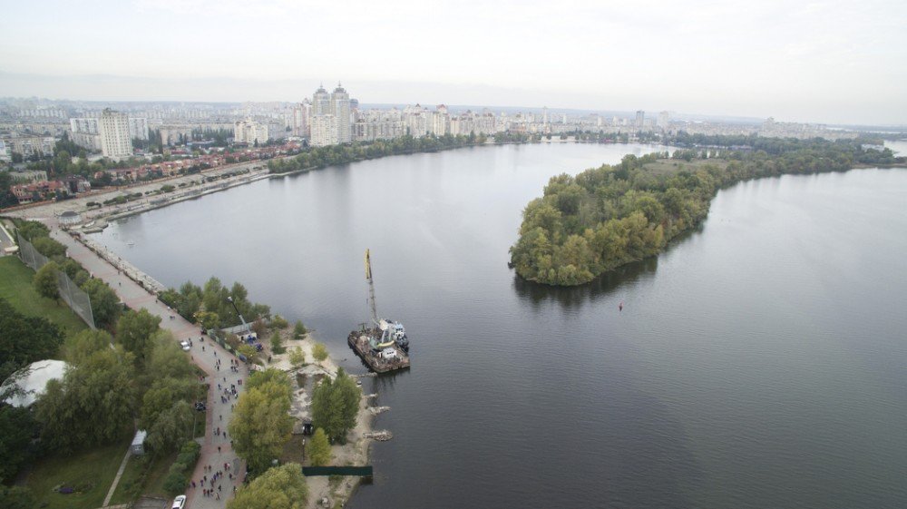 В Киеве построят новый пешеходный мост на Оболони: каким он будет и как выглядит сейчас это место 9