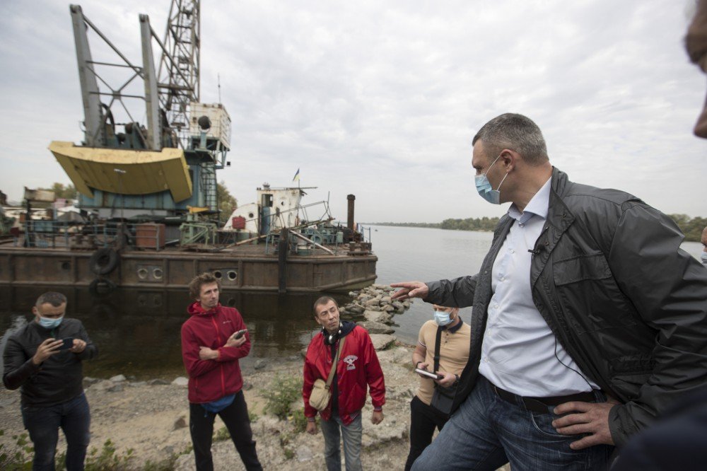 В Киеве построят новый пешеходный мост на Оболони: каким он будет и как выглядит сейчас это место 10