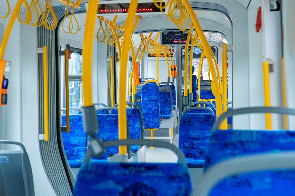 В Киеве по левому берегу будут ездить новые трамваи: как они выглядят 8