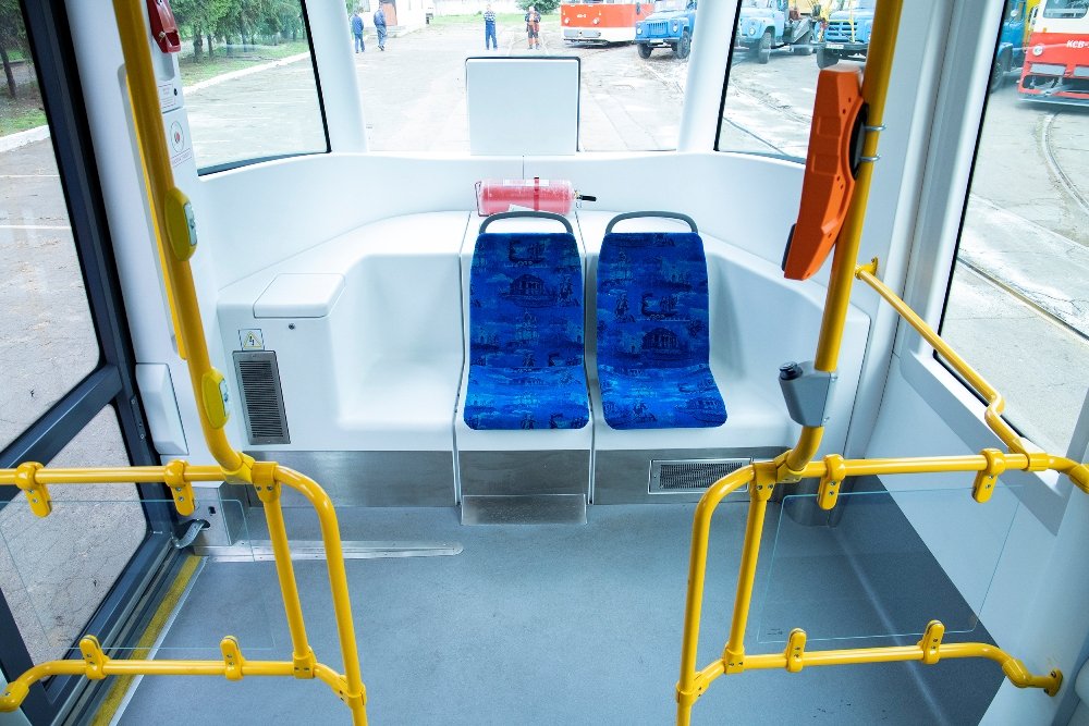 В Киеве по левому берегу будут ездить новые трамваи: как они выглядят 9