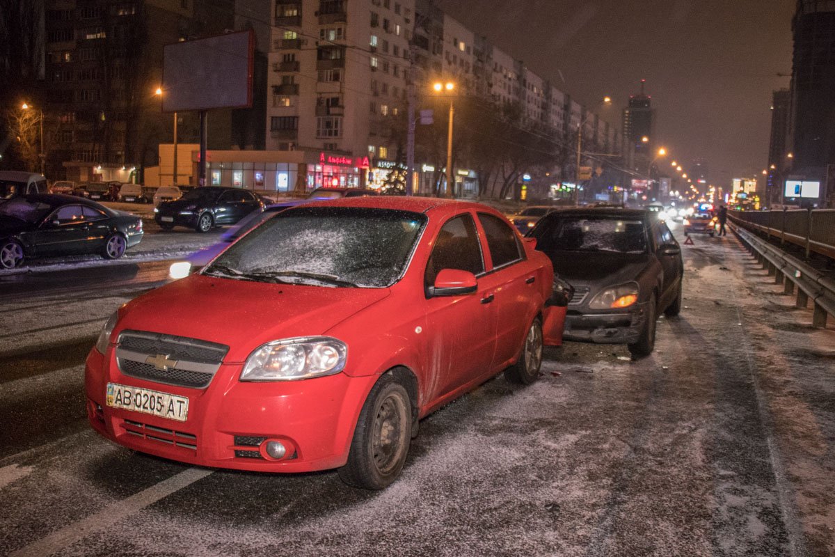 Все ДТП произошли в крайне левой полосе Все ДТП произошли в крайней левой полосе
