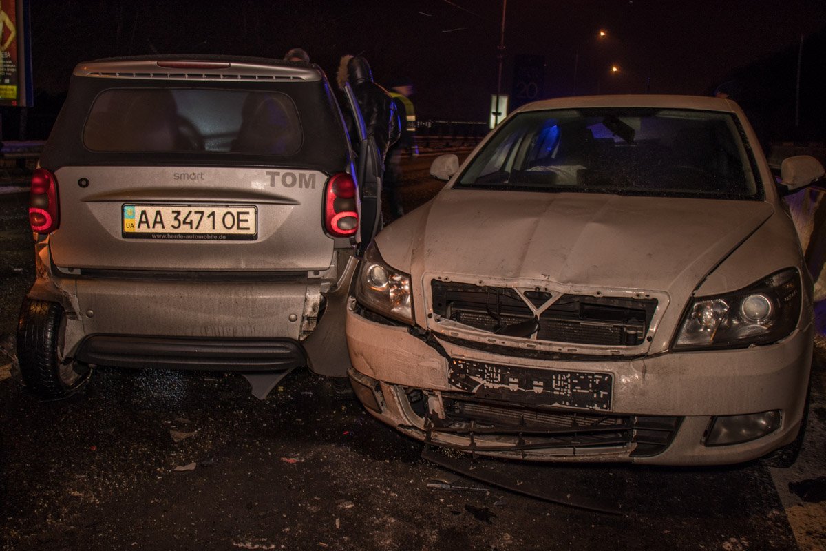 Изначально Skoda въехала в Smart Изначально Skoda въехала в Smart