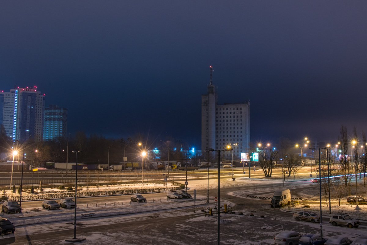 Вид с ТРЦ "Магеллан" 