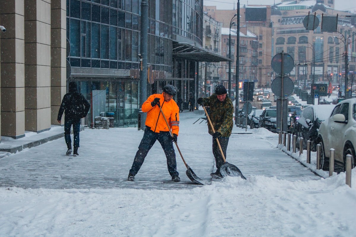Уборка в четыре руки