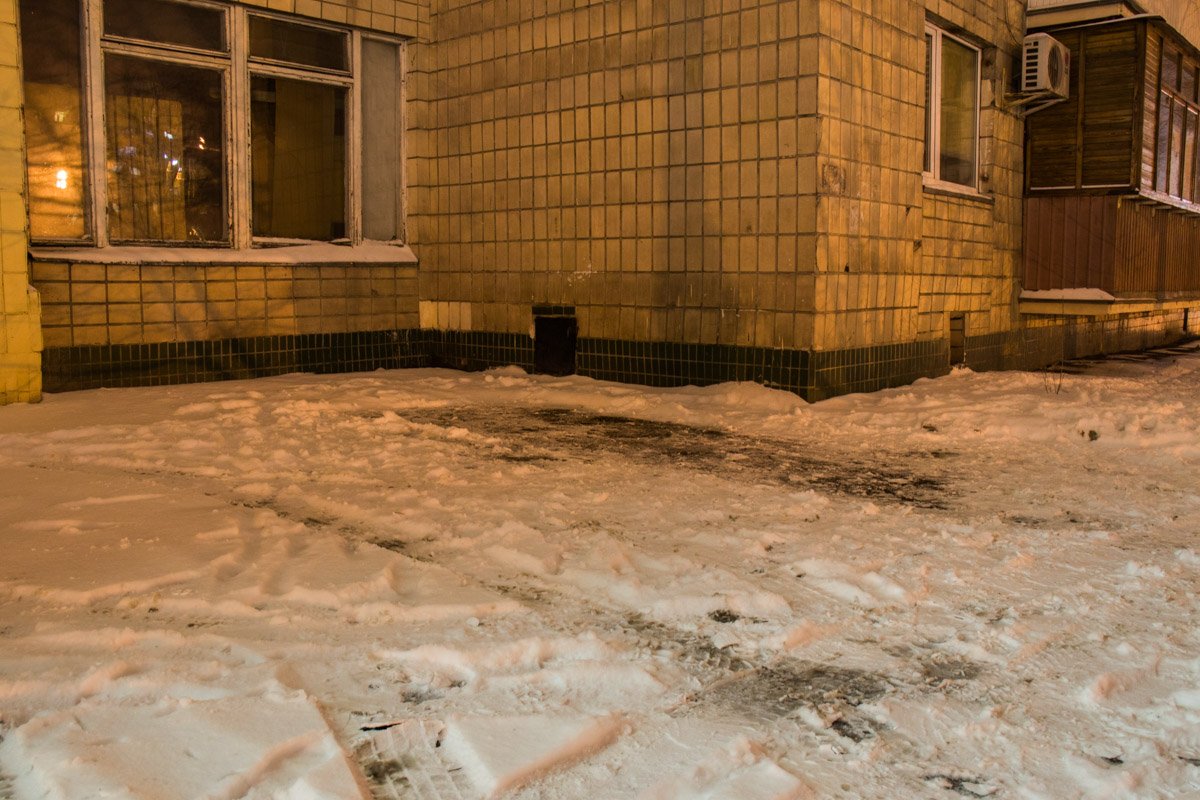 У девушки черепно-мозговая травма и переломы обеих ног