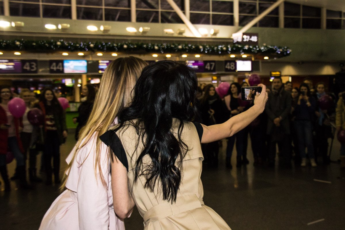 Селфи много не бывает Селфи много не бывает