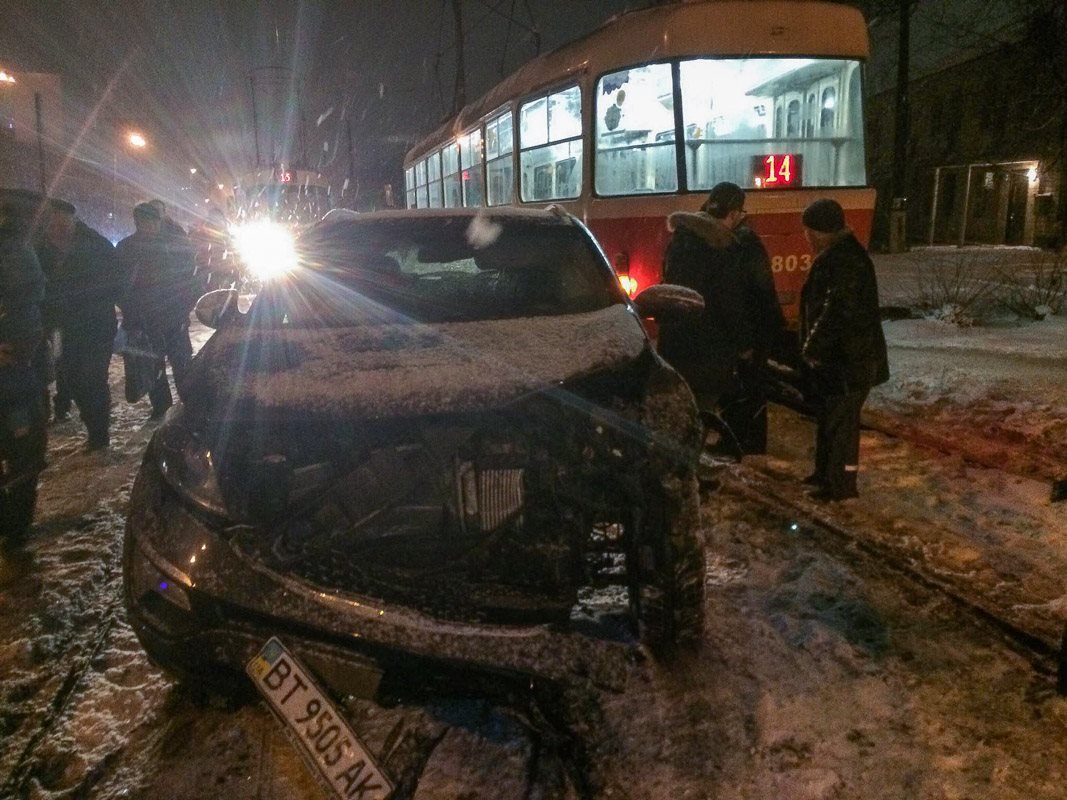 В KIA в момент ДТП находилась женщина и 6-летний ребенок 