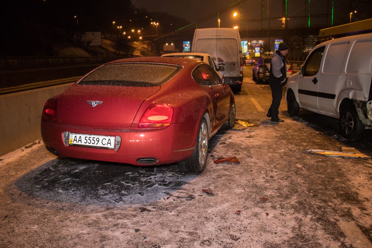 ДТП произошло по направлению на Почтовую площадь ДТП произошло по направлению на Почтовую площадь