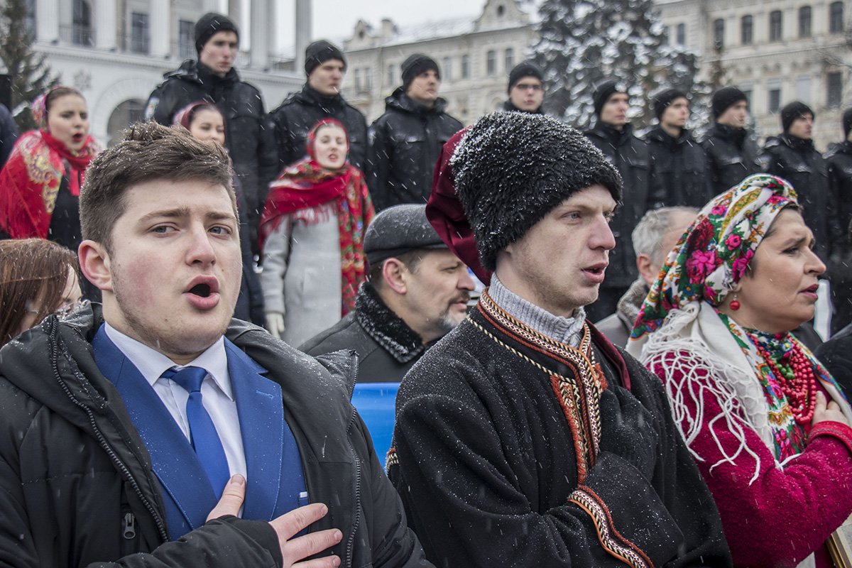 Всех их объединила одна великая цель - желание мира в Украине Всех людей объединила одна великая цель - желание мира в Украине