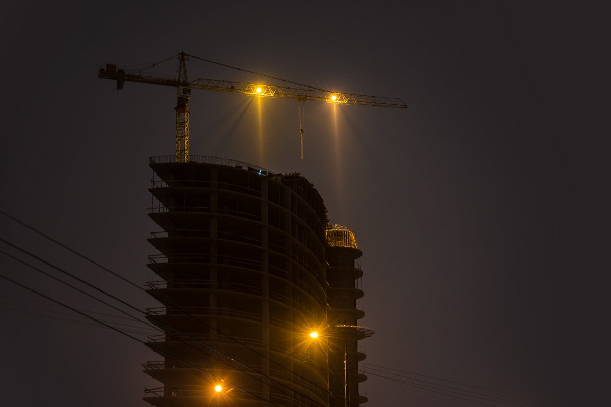 Стройка на время останавливается 