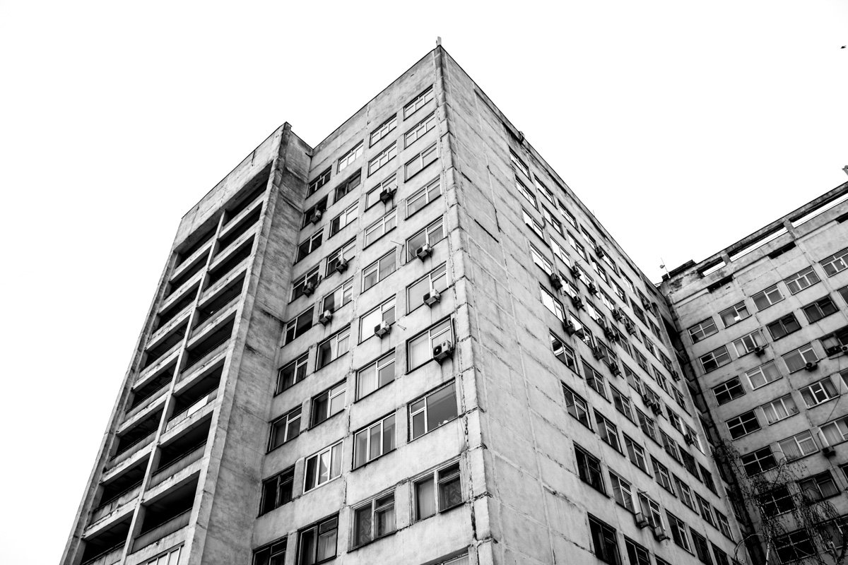 За каждым окном выздоравливают люди