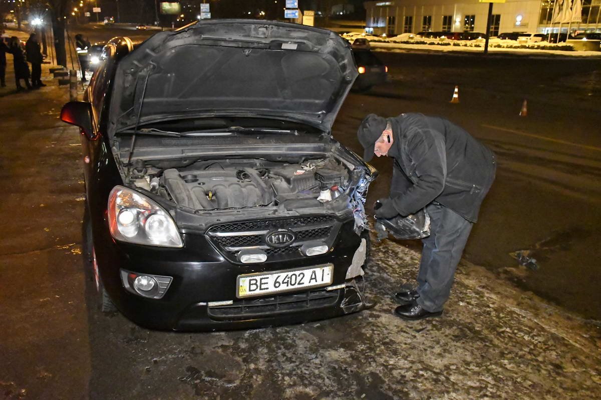 Водитель KIA говорит, что мужчина, который в него въехал, был выпивший Водитель KIA говорит, что мужчина, который в него въехал, был выпивший Водитель KIA говорит, что мужчина, который в него въехал, был выпивший