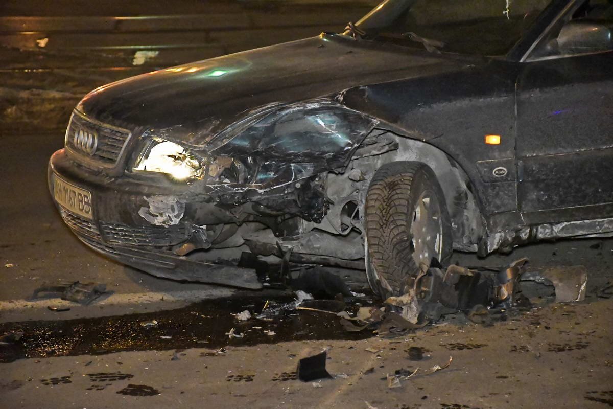 По предварительной версии, Audi занесло на скользкой дороге По предварительной версии, Audi занесло на скользкой дороге