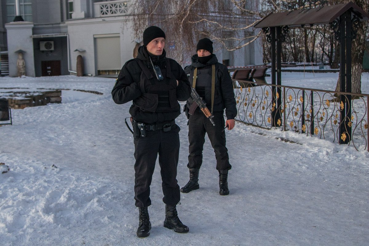 Полиция была в полной боевой готовности Полиция была в полной боевой готовности