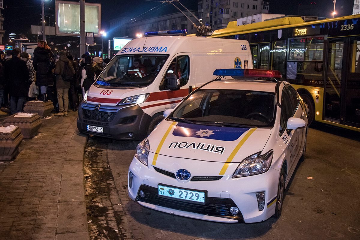 На месте дежурили патрульные и медики