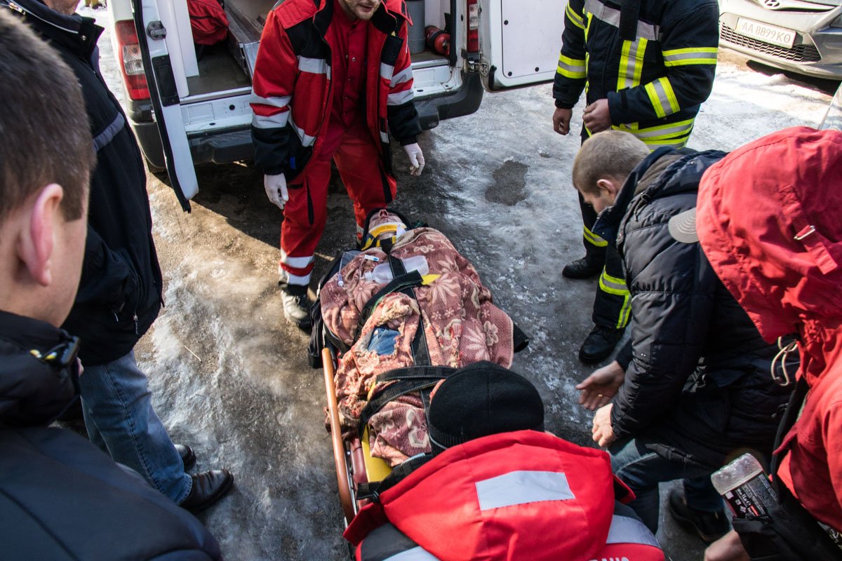 У него многочисленные переломы У него многочисленные переломы