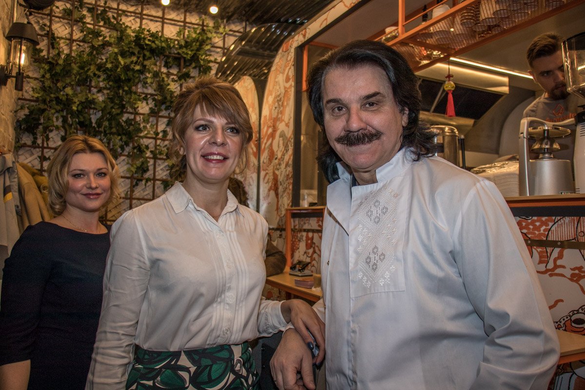 Представив його особисто Павло Зібров