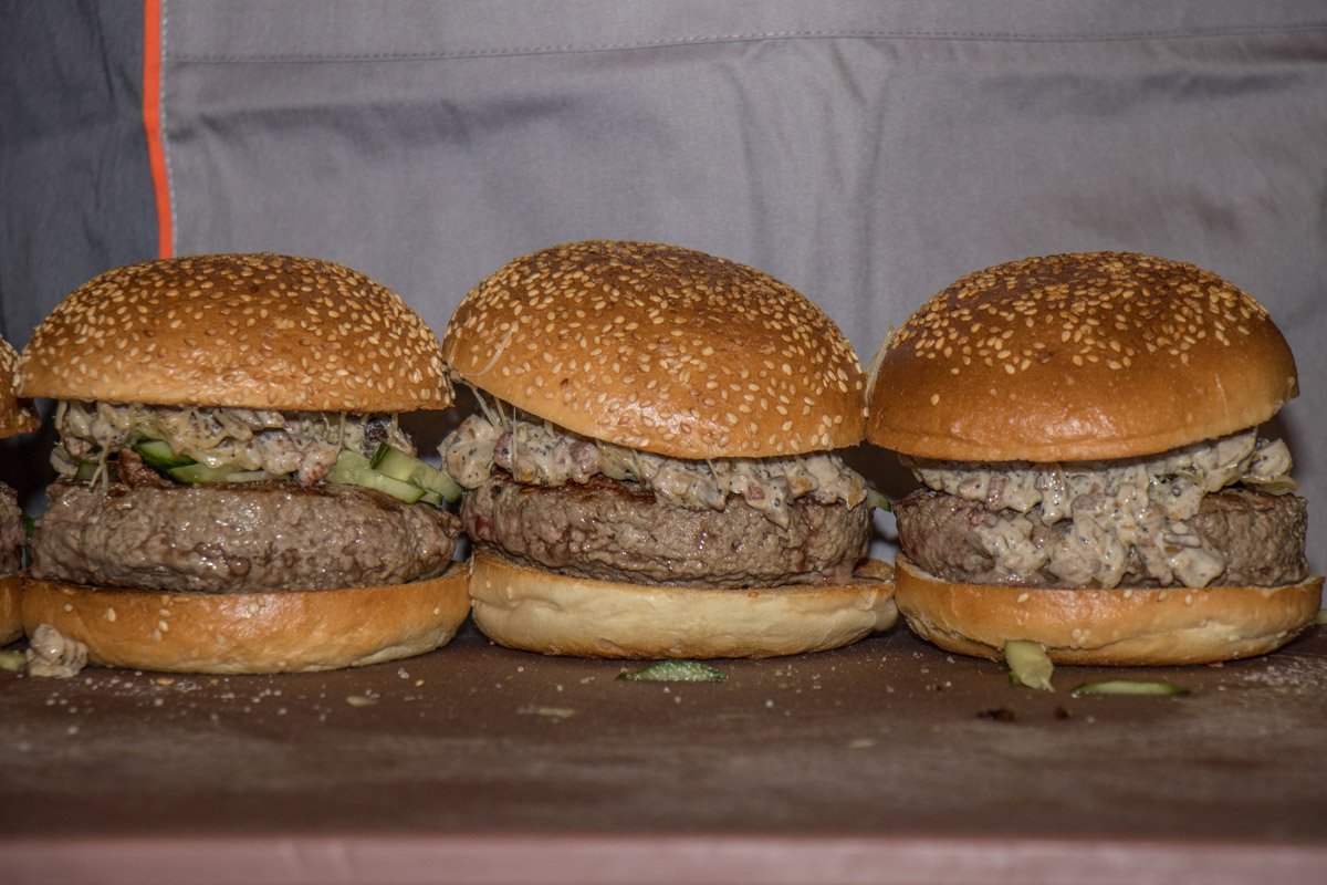 Бургер Зіброва має назву Zibrembo