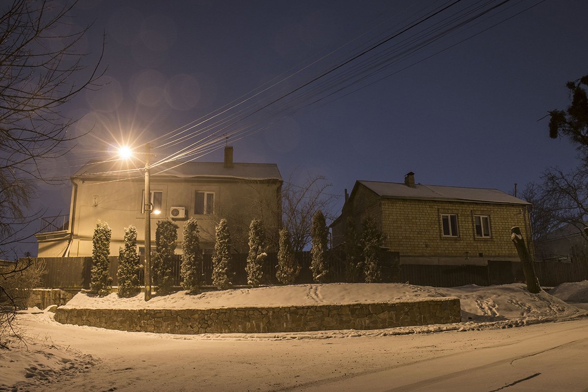 Здесь еще не проснулись Здесь еще не проснулись