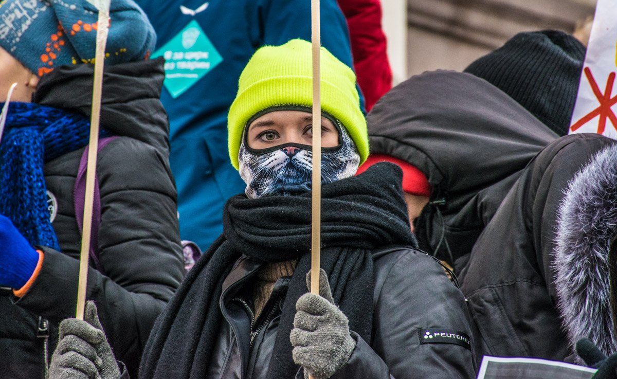 Специально для митинга активисты подобрали соответствующие образы 