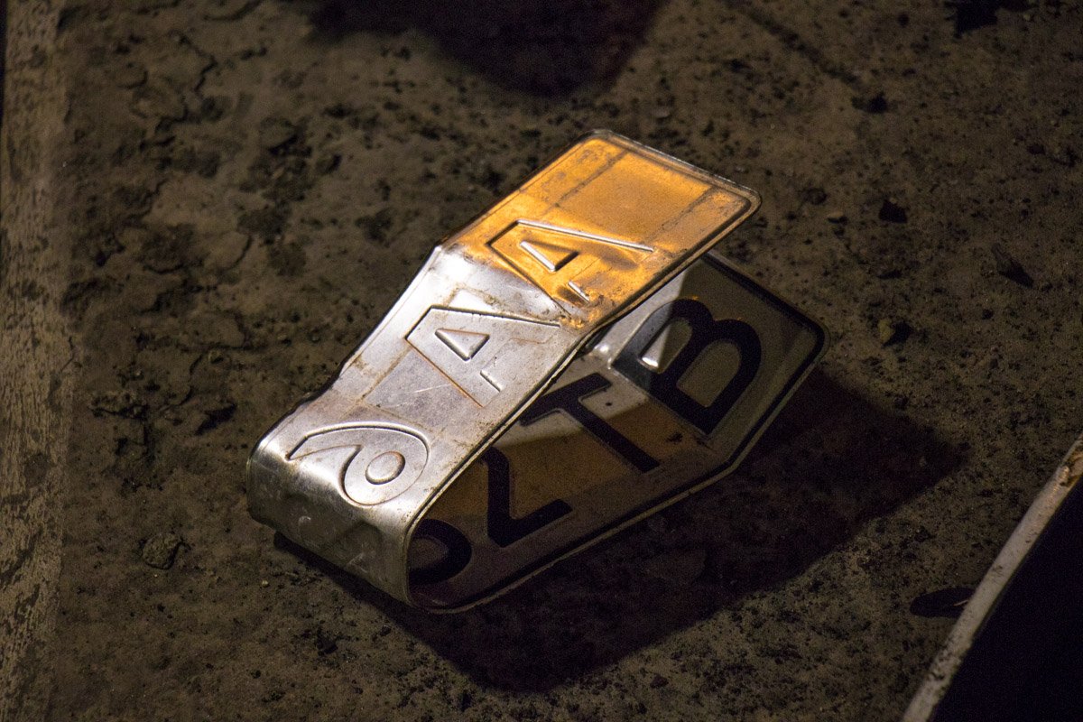 Водитель и пассажирка авто находятся в шоковом состоянии Водитель и пассажирка авто находятся в шоковом состоянии