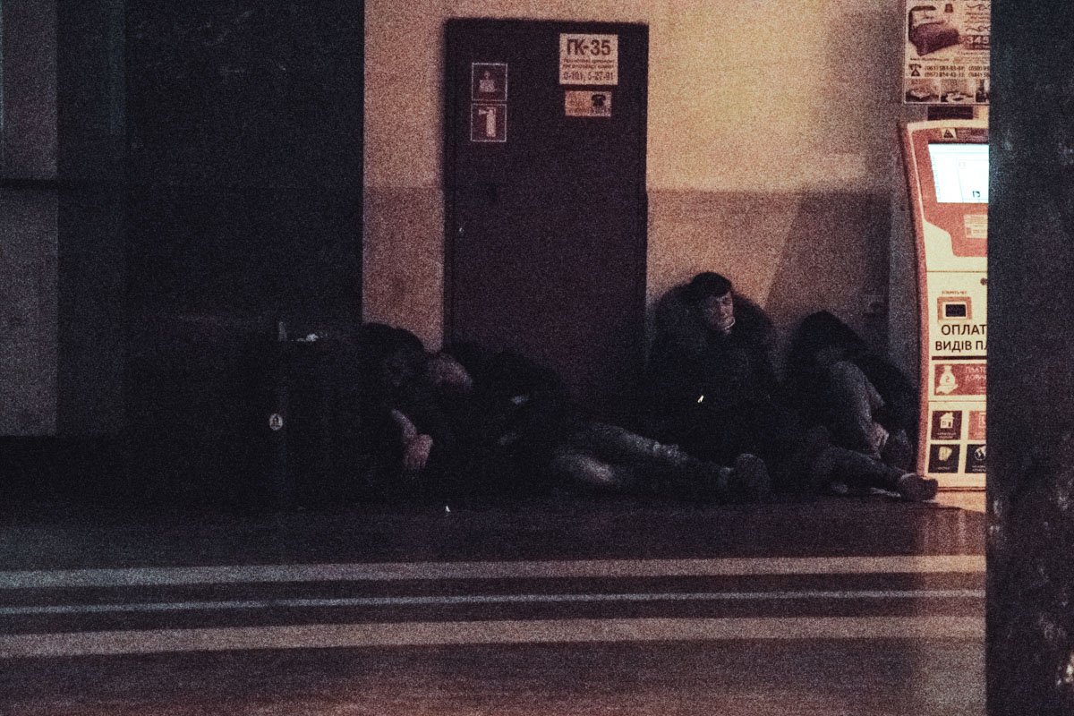 Разве в тени не так заметно? Разве в тени не так заметно?