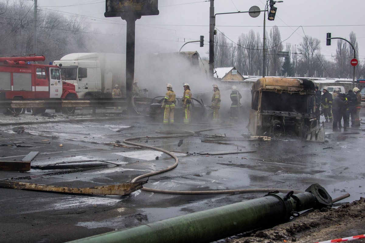 Авария произошло на улице Заболотного, 124
