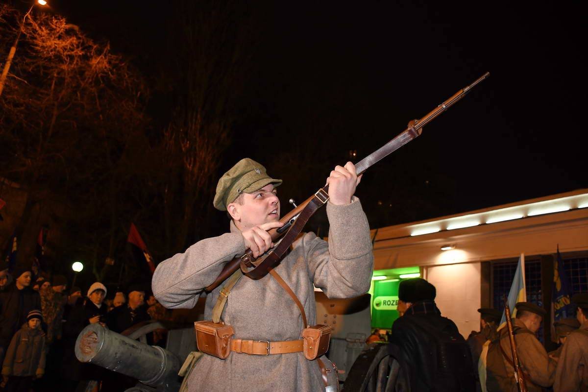 Оружие к бою 