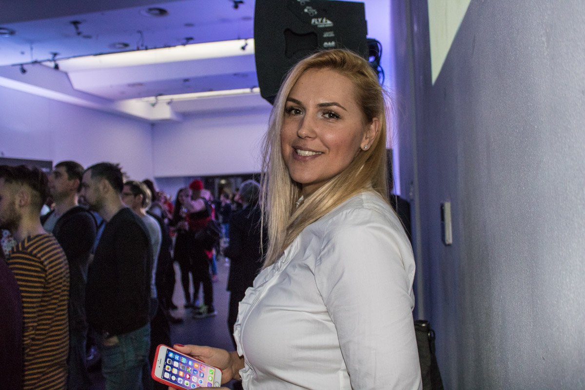 На презентацию дрона пришла четырехкратная олимпийская чемпионка Яна Клочкова 