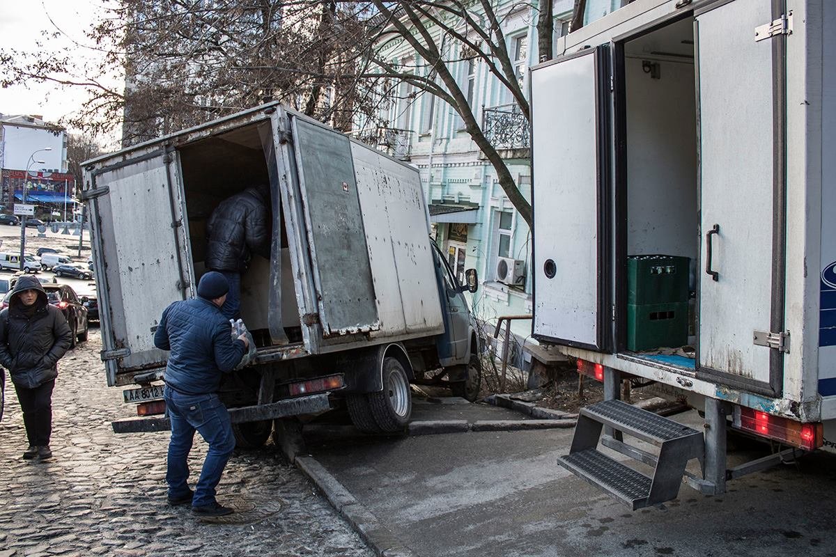 Груз необходимо доставить в срок