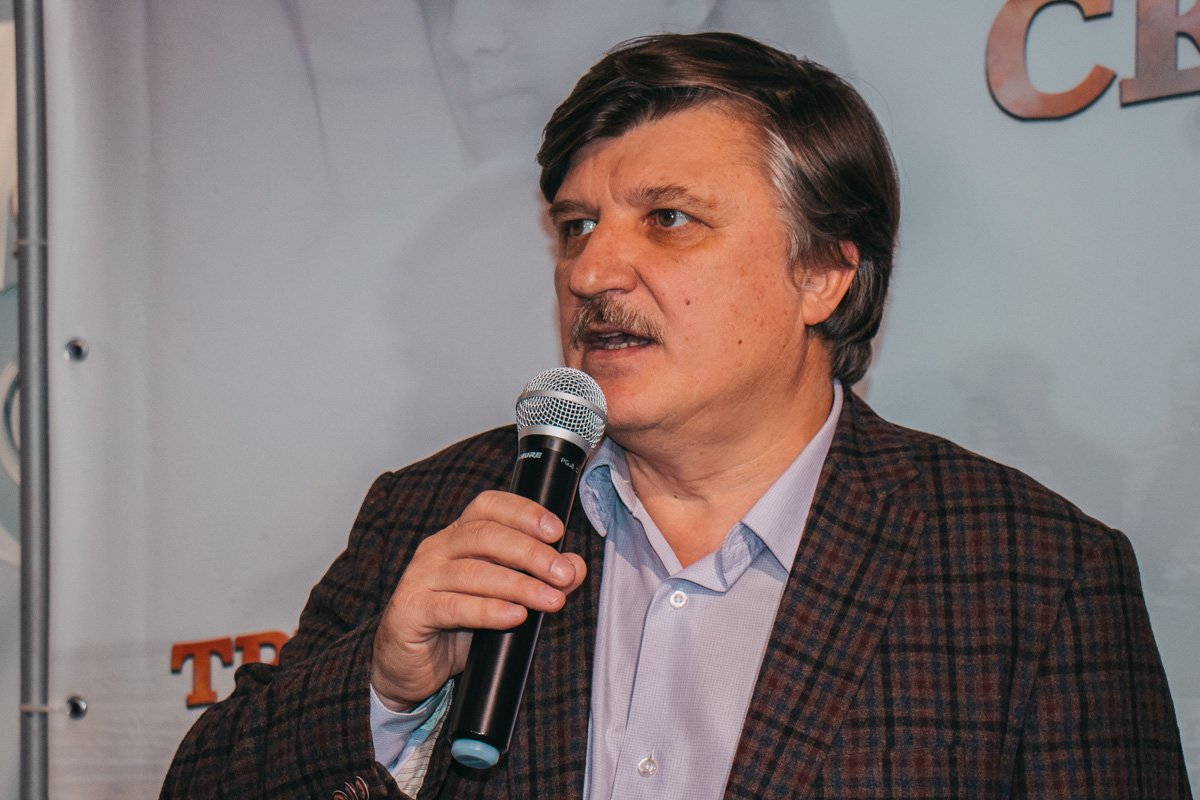 Перед показом режиссер Валерий Шалыга рассказал о двух полюсах жизни в нынешней Украине Перед показом режиссер Валерий Шалыга рассказал о двух полюсах жизни в нынешней Украине