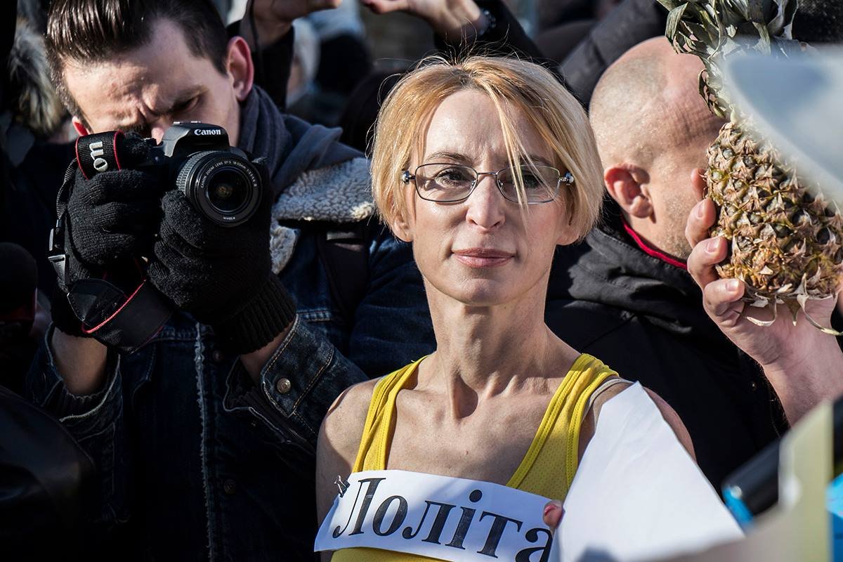 Специально для Порошенко активисты включи мировой хит Despacito Специально для Порошенко активисты включи мировой хит Despacito