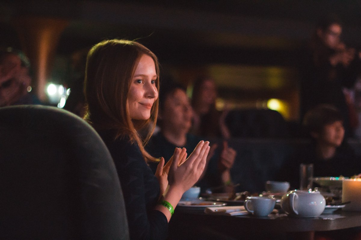 Аплодисменты едва успевали стихать