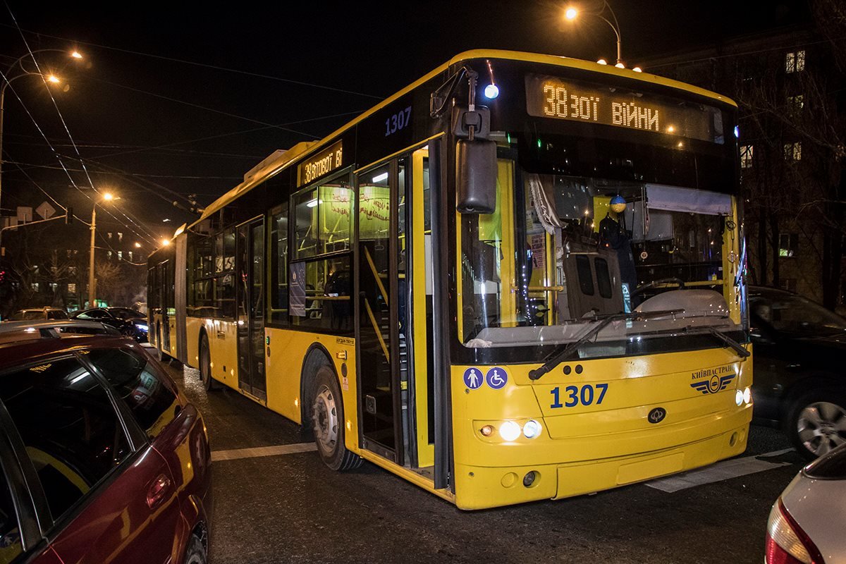 В результате аварии движение троллейбусов было заблокировано