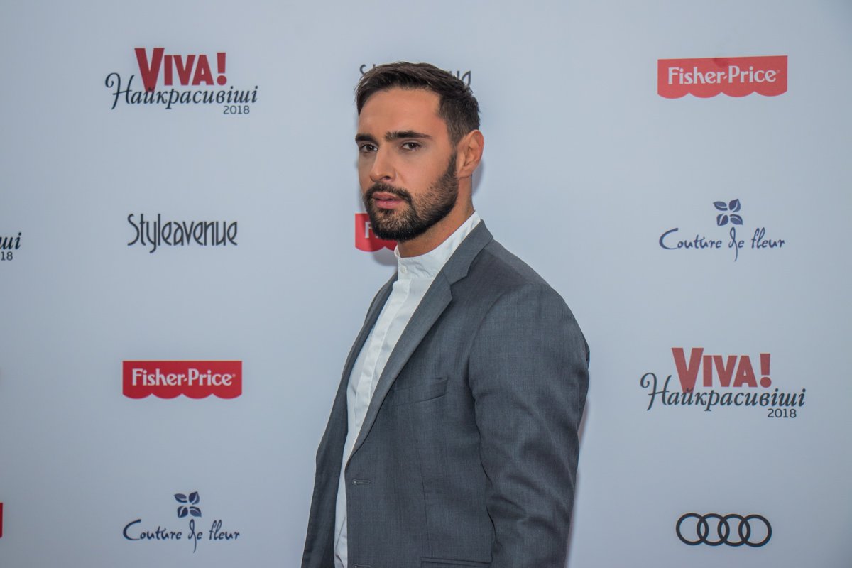 Певец Виталий Козловский 