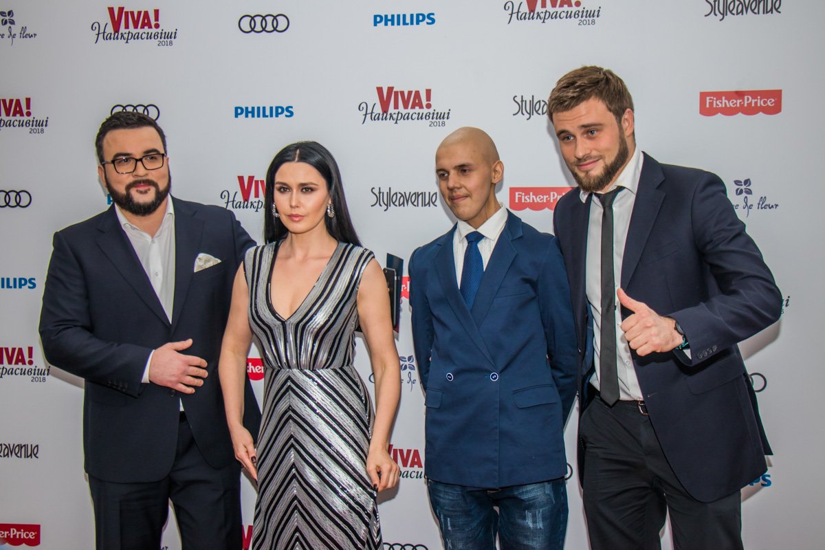 Команда ведущих 1+1