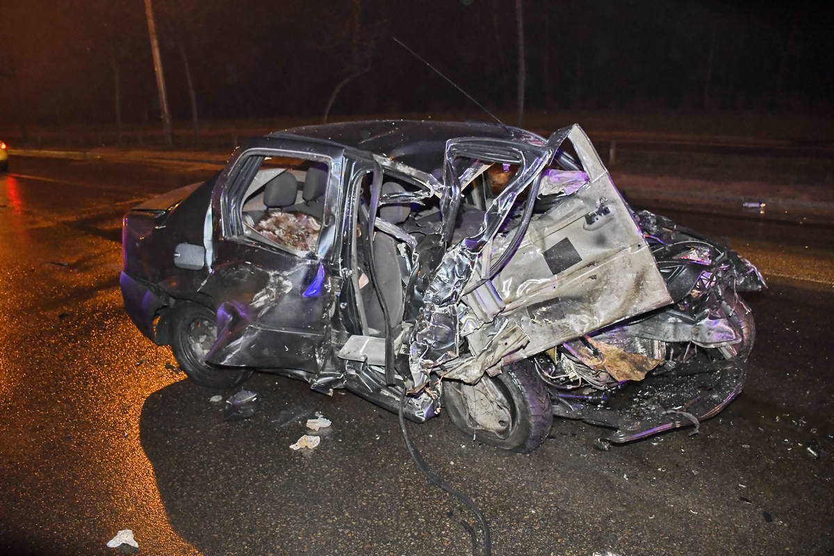 Это все, что осталось от Dacia Logan после столкновения