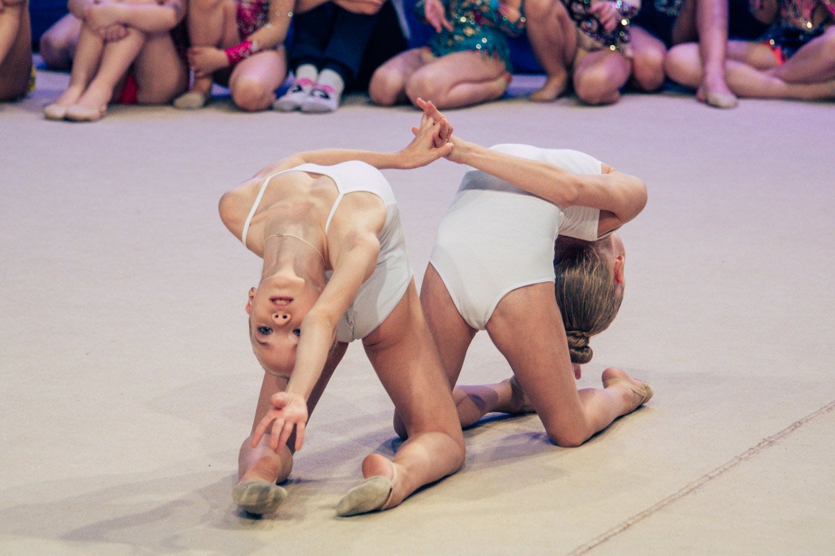 Гимнастки среди прочего представили на турнире и танцевальные номера Гимнастки среди прочего представили на турнире и танцевальные номера