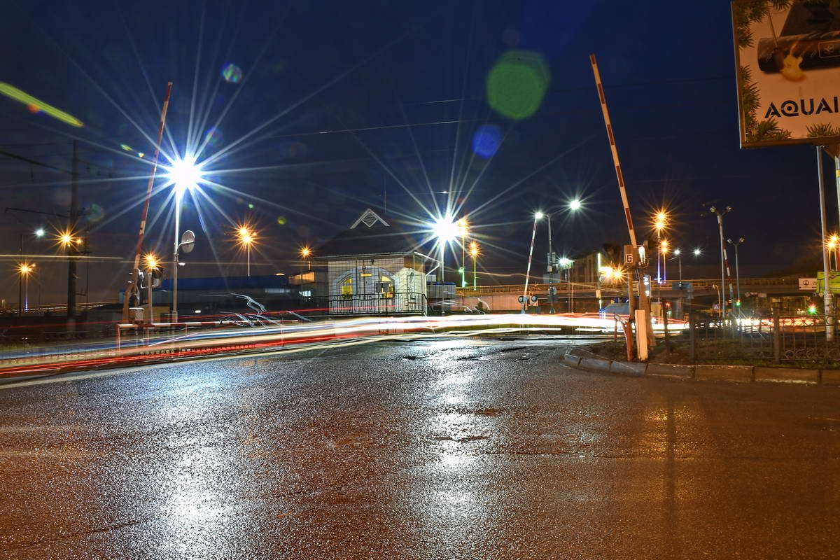 Город в ожидании первых солнечных лучей