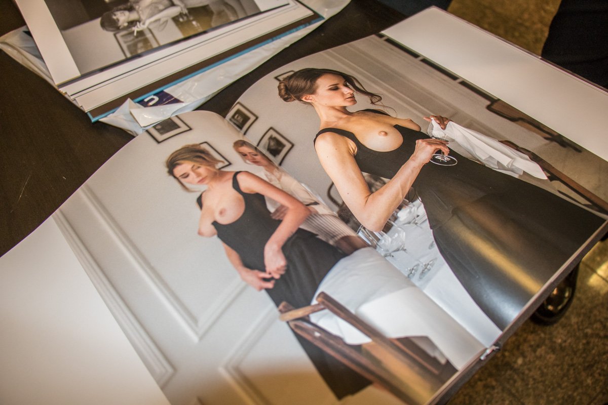 В книге переставлены отдельные истории 