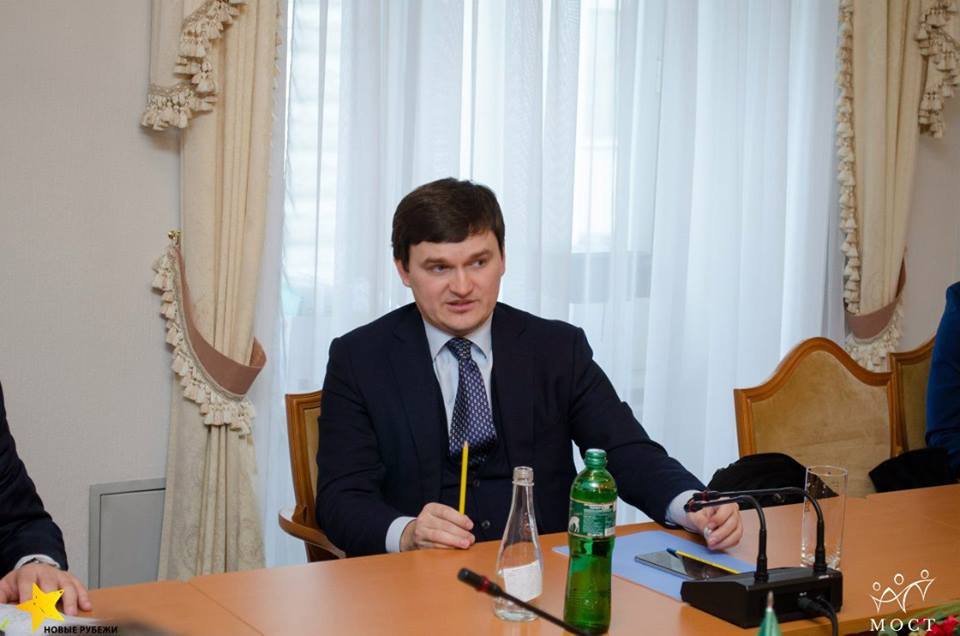 Также Валерий заслуженный адвокат Украины